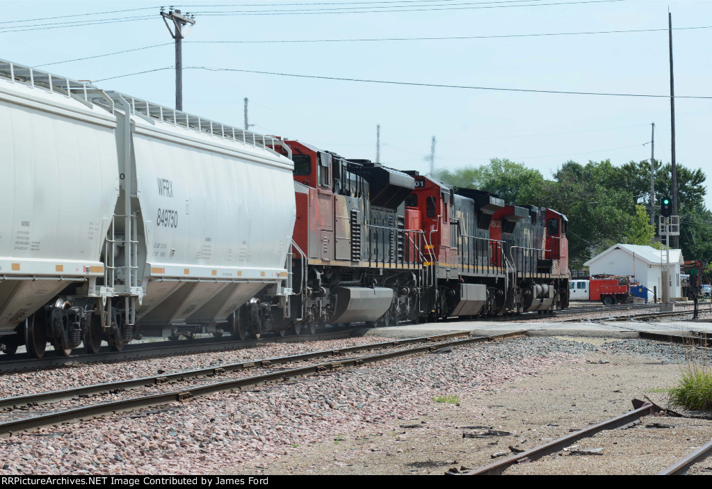 CN 2582 East